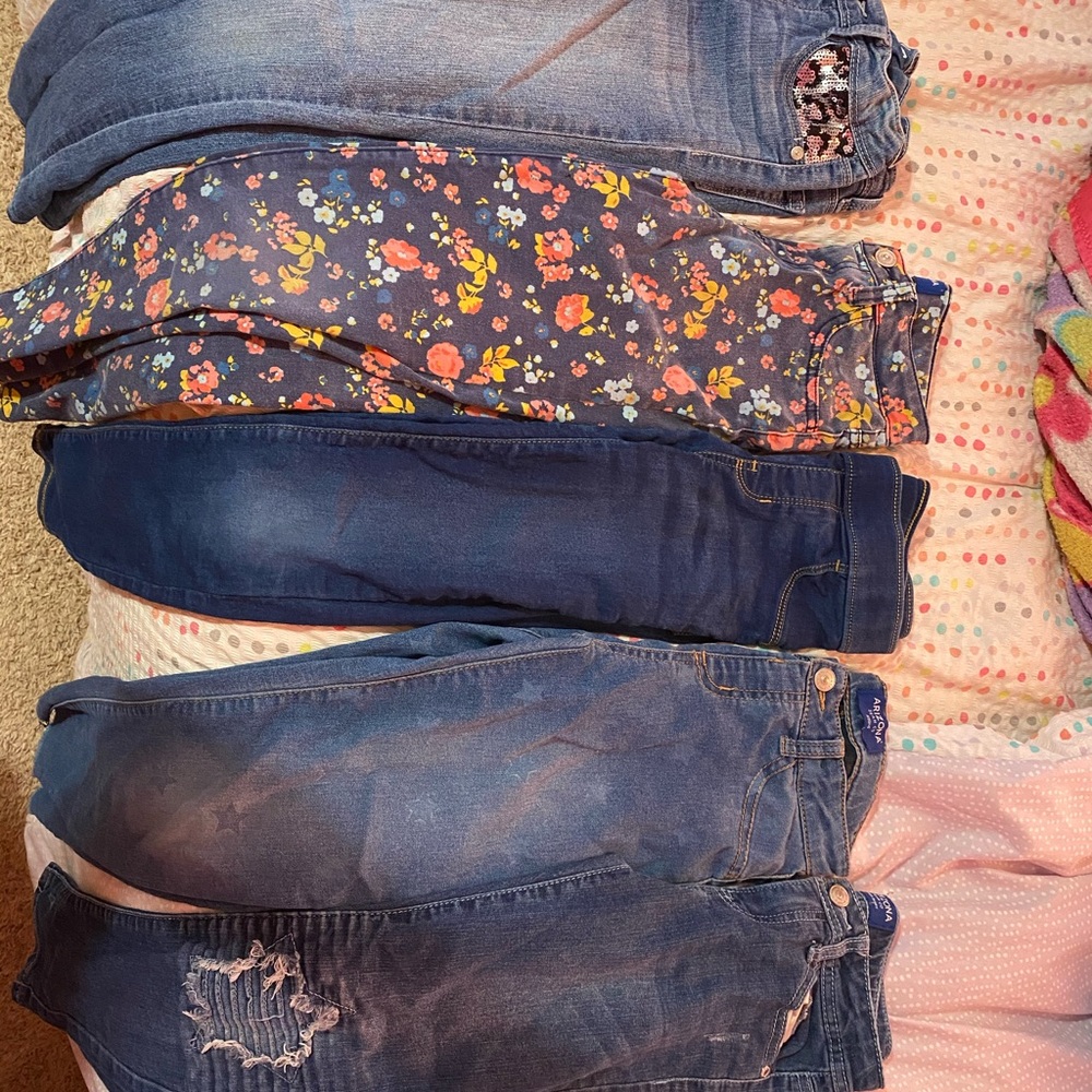 5 Pairs of Gently Used Jeans Size 10